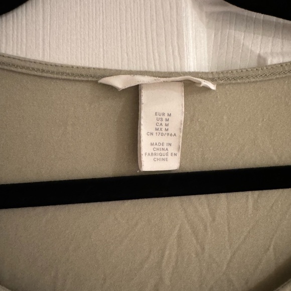 Set of Two Nursing Tees - Black and Green - Picture 5 of 6